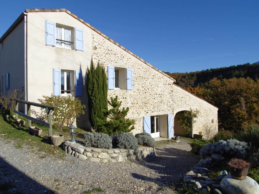 Bed and Breakfast La Ferme De Valauris Sisteron Exteriér fotografie