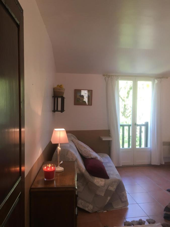 Bed and Breakfast La Ferme De Valauris Sisteron Exteriér fotografie